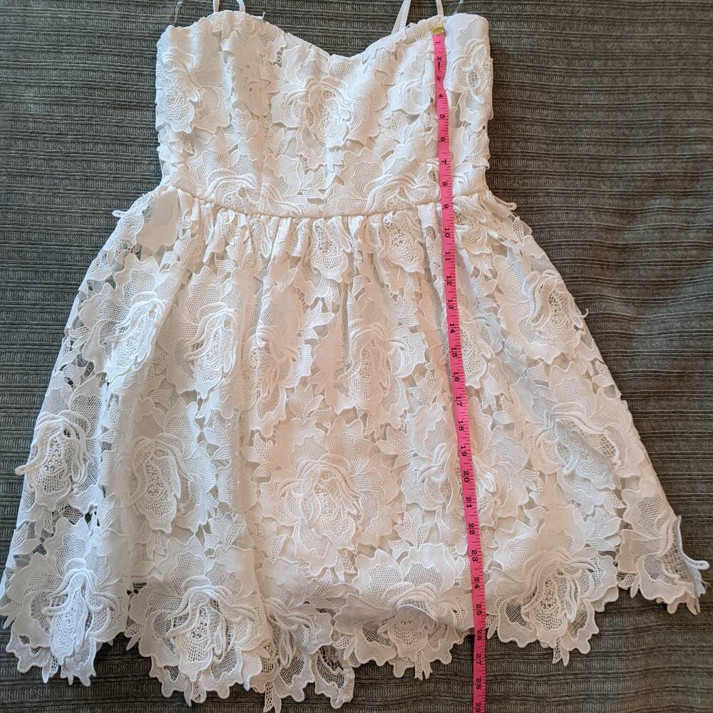 Morning Lavendar "Just Me" White Lace dress Size M